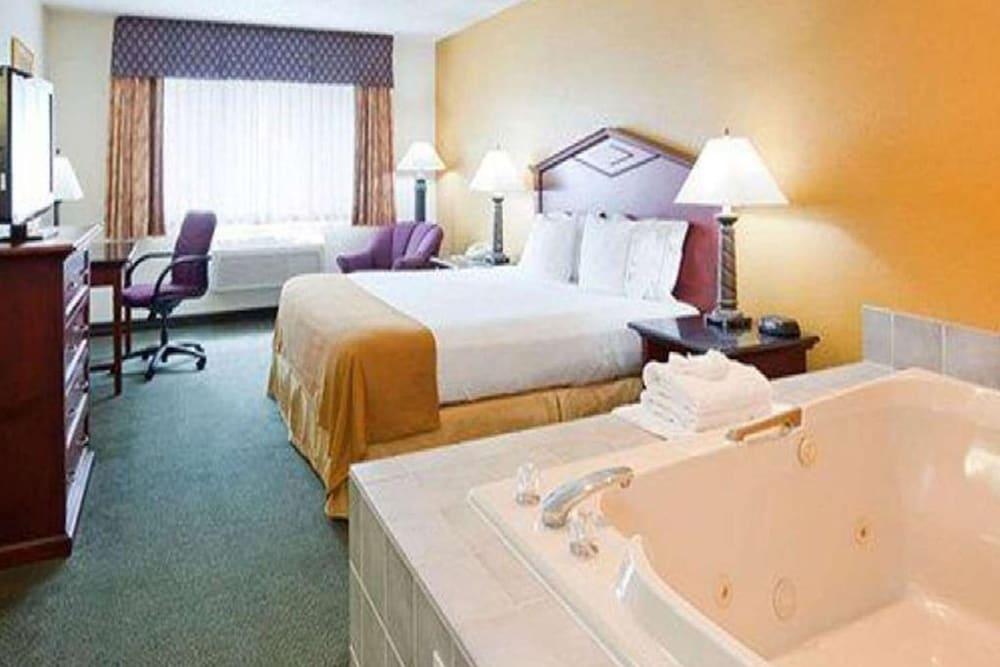 Blue Way Inn Eagan Extended Stay photo 9