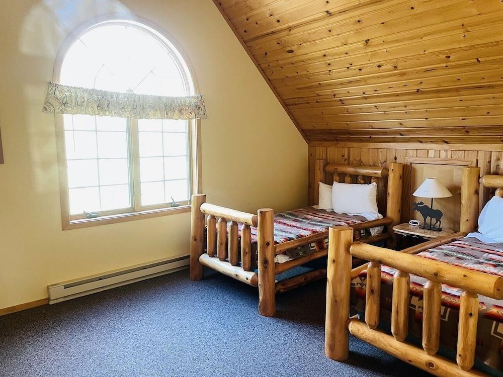 Drummond Island Resort photo 34