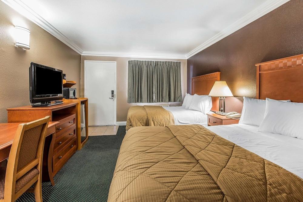 Rodeway Inn Ventura Midtown photo 12