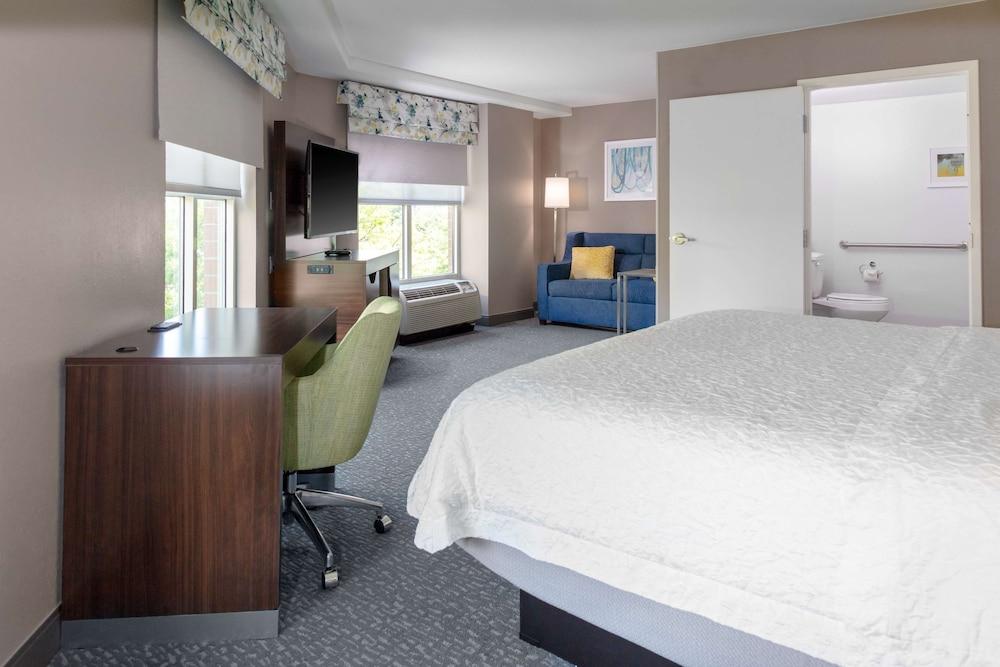 Hampton Inn & Suites Arlington Crystal City DCA photo 43