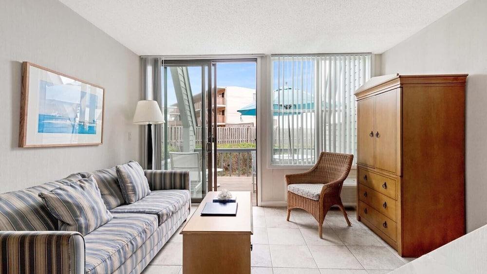 The Surf Club photo 26
