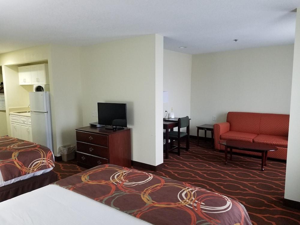 Baymont by Wyndham Grovetown Augusta photo 48