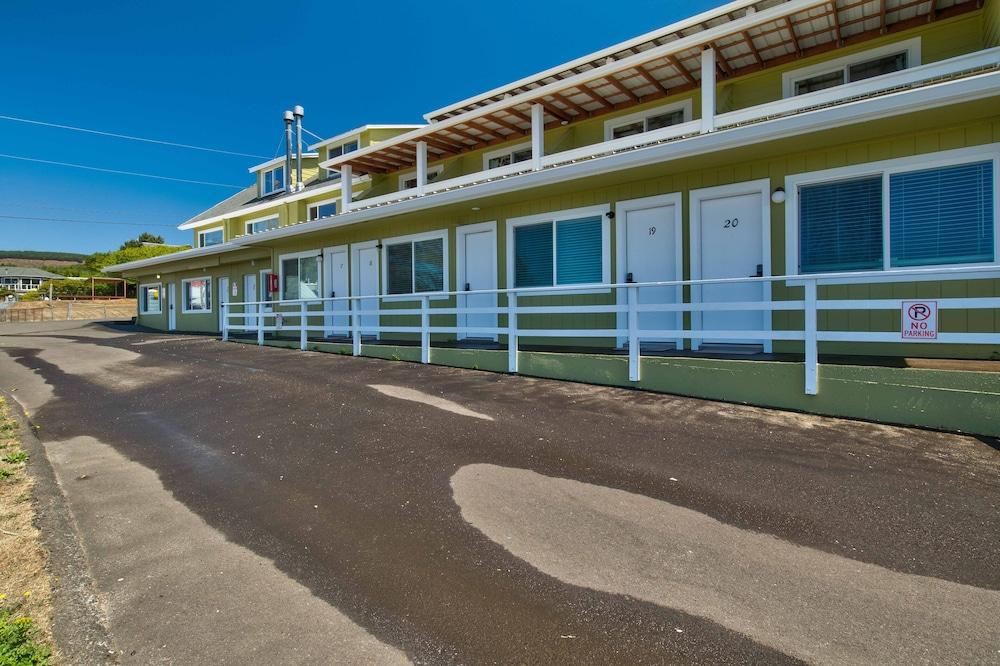 Terimore Bayfront Inn photo 12