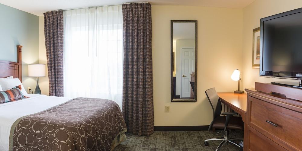 Staybridge Suites Fargo by IHG photo 75