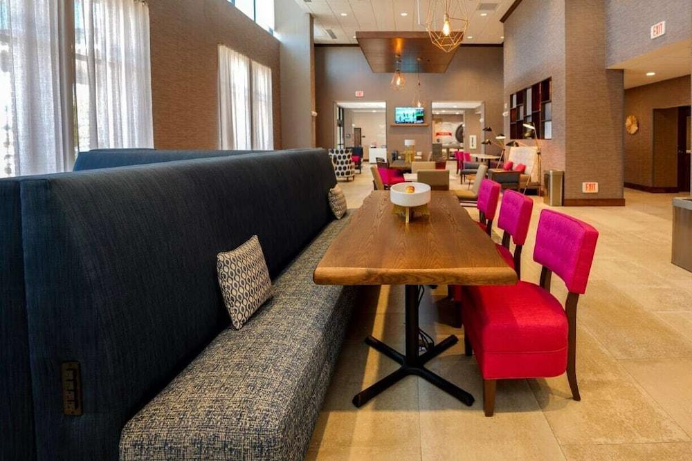 Hampton Inn & Suites Aurora South Denver photo 13