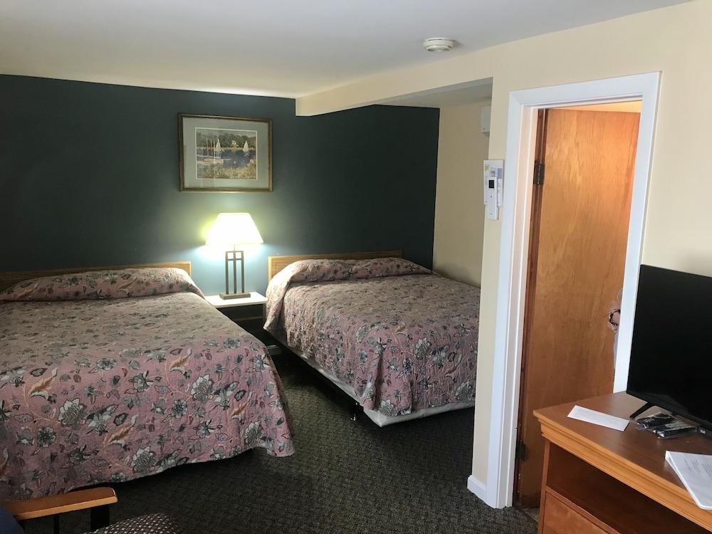 Mt Liberty Cabins and Motel photo 9
