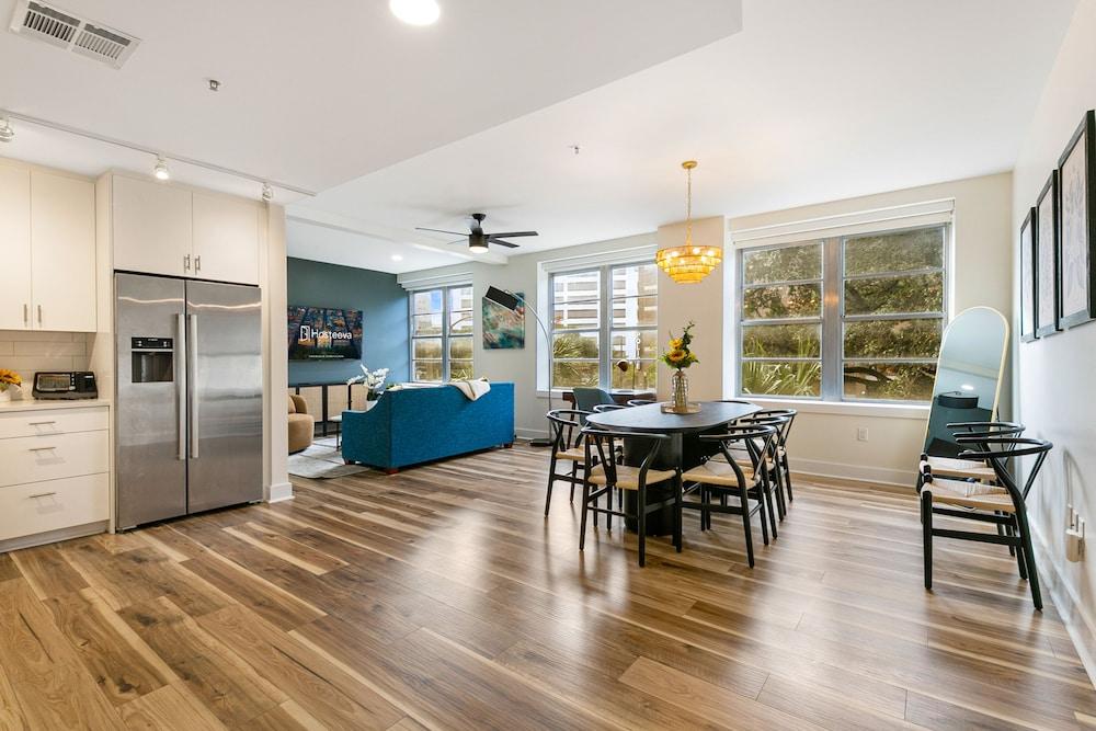 Modern Condos in California Building by Hosteeva photo 65