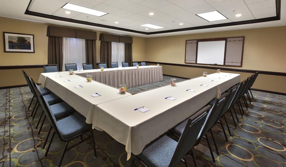 Holiday Inn & Suites Spring- The Woodlands Area by IHG photo 41