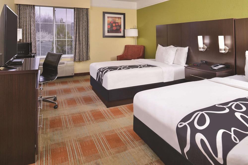 La Quinta Inn & Suites by Wyndham Atlanta South - Newnan photo 18
