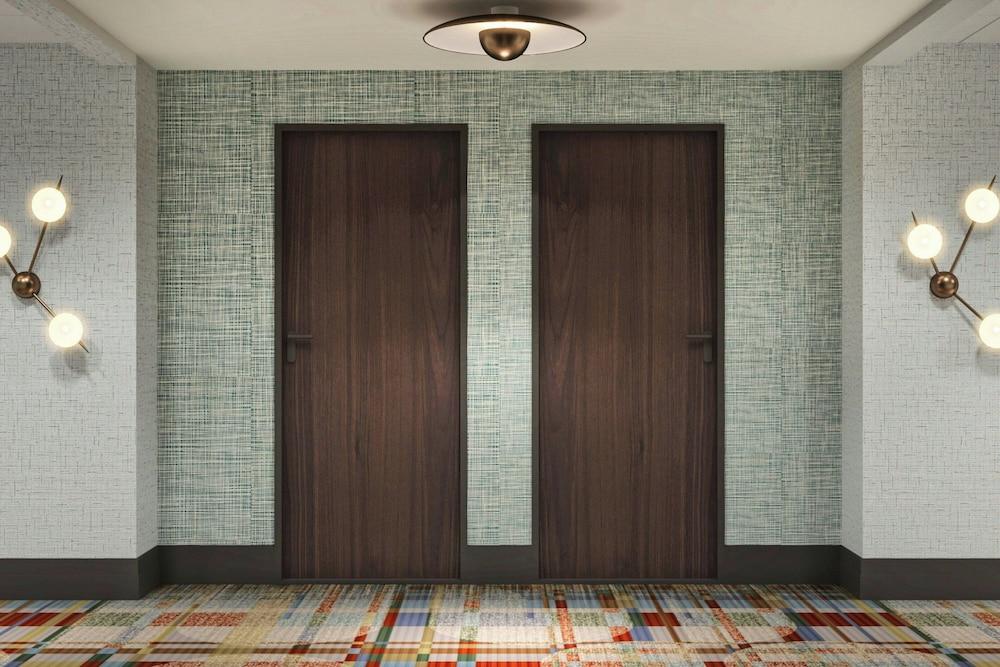 Trilogy Hotel Huntsville, Autograph Collection photo 1