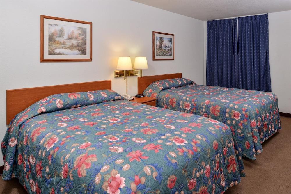 Americas Best Value Inn Smackover photo 15