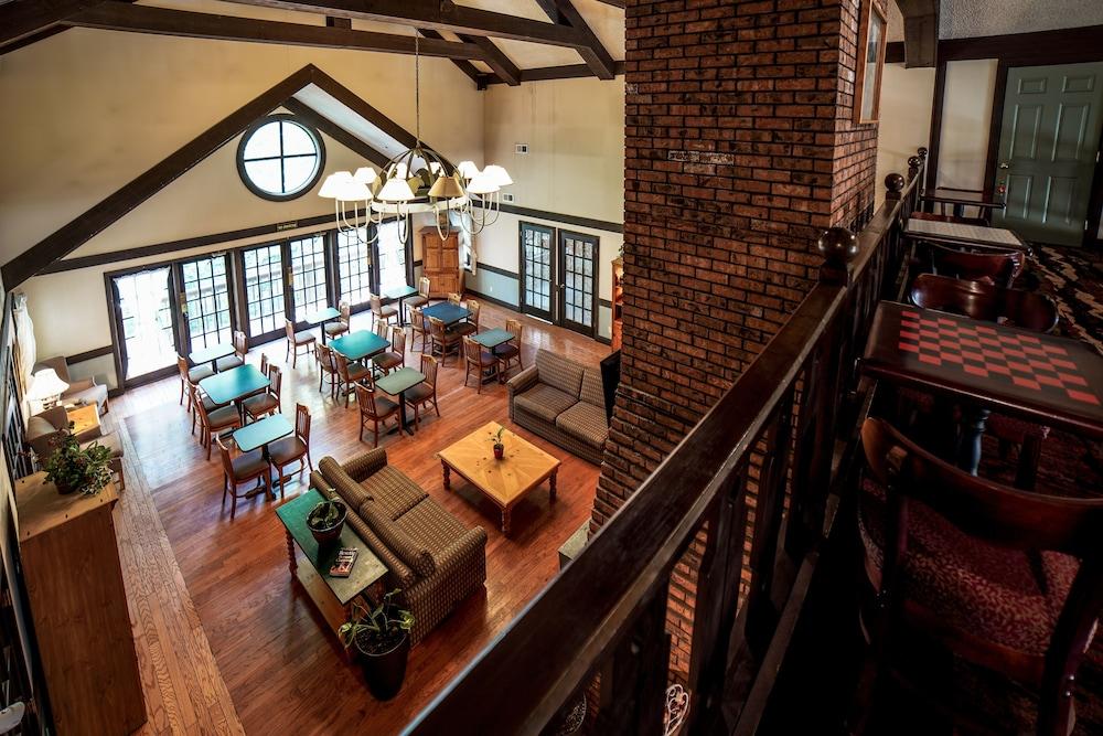Spring House Inn photo 7
