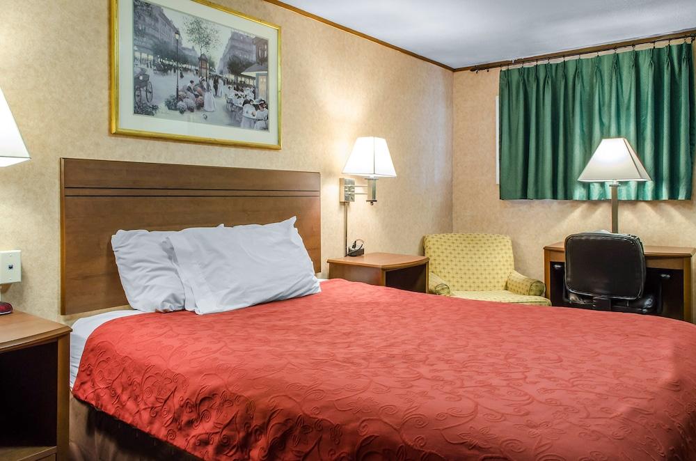 Econo Lodge Bellefonte I-99 photo 14