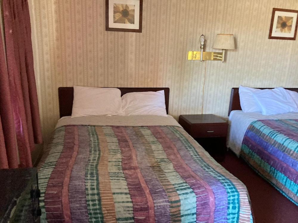 Beaver Falls Motel photo 5