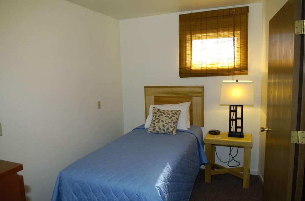 Trout Montana Motel photo 15