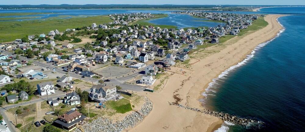 Mainsail Motel & Cottages photo 24