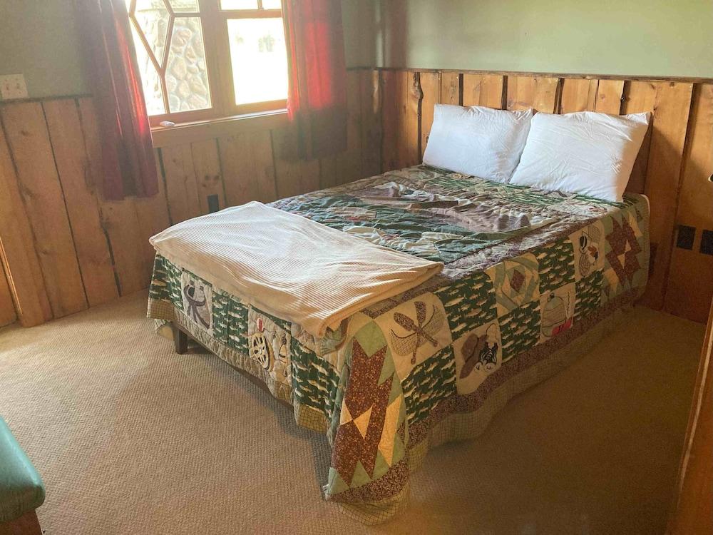 Ampersand Bay Resort photo 18