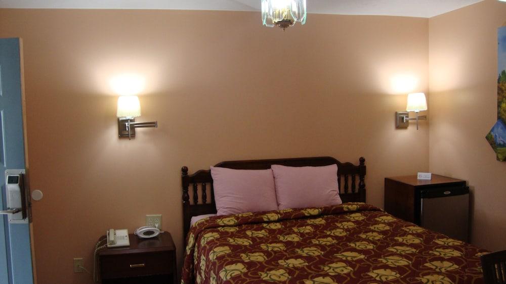 Pinconning Trail Inn Motel photo 17