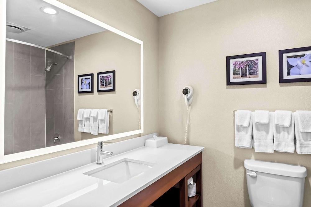 Comfort Inn & Suites Grenada photo 32