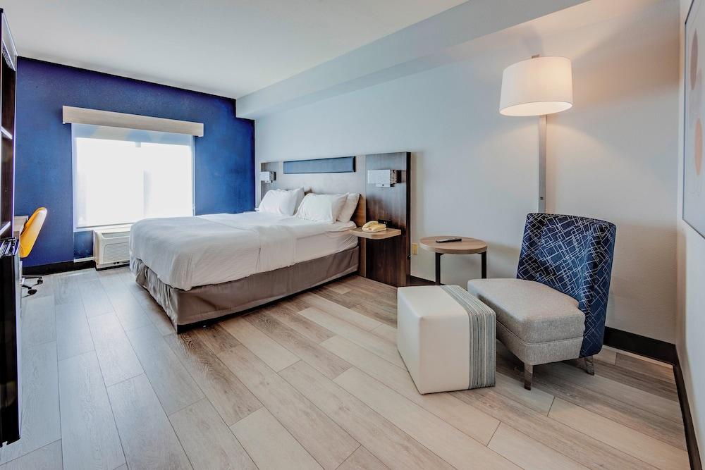 Holiday Inn Express Hotel & Suites Columbus Univ Area - Osu by IHG photo 21