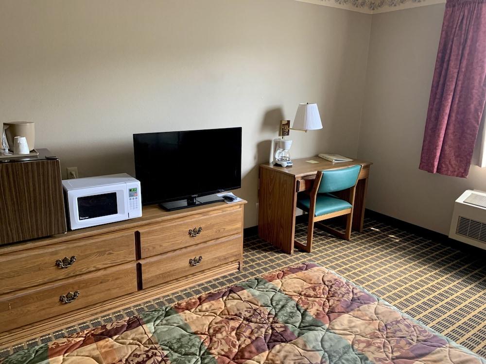 Country Inn Deerwood photo 22