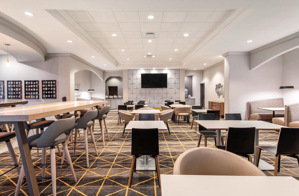 Holiday Inn Hotel & Suites Orange Park by IHG photo 24
