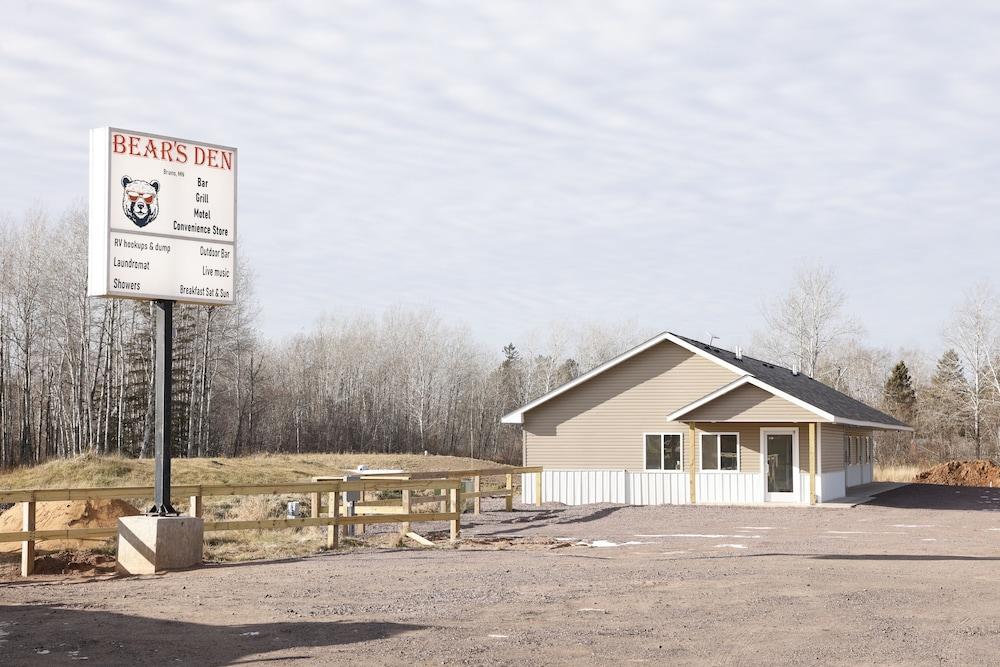 Bears Den Motel photo 13