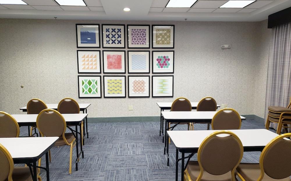Holiday Inn Express Hotel & Suites San Angelo by IHG photo 35