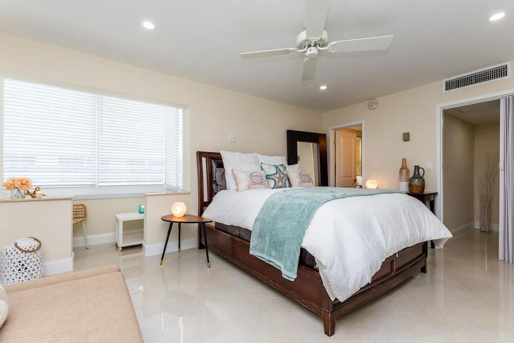 Ocean Manor Rentals photo 43