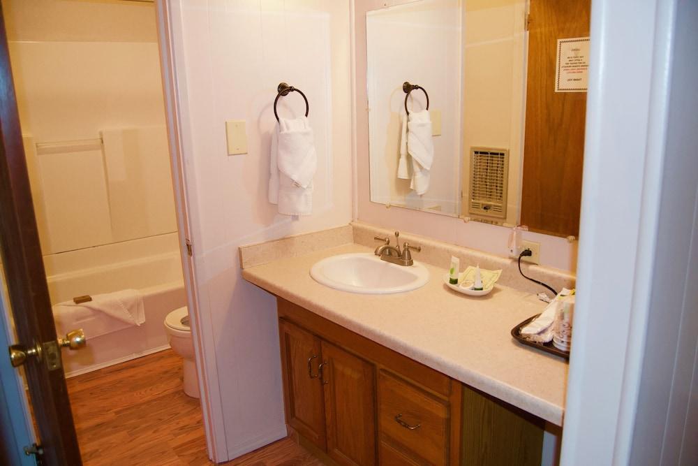 Pendaries Village Lodge photo 19
