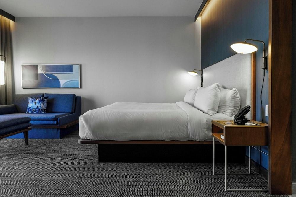 Courtyard by Marriott Huntsville-Madison photo 10