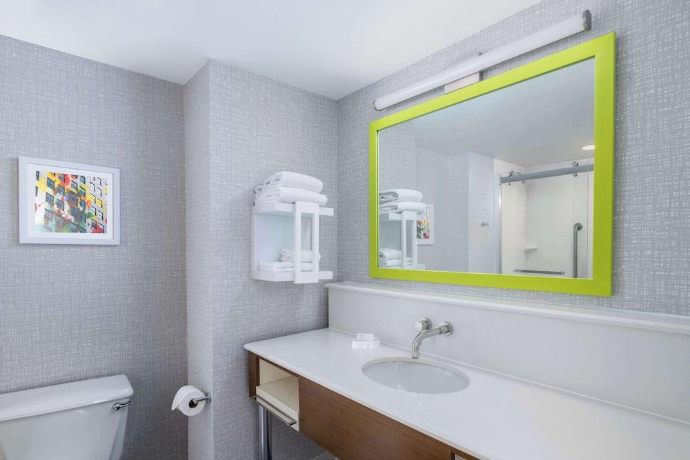 Hampton Inn Martinsburg photo 5