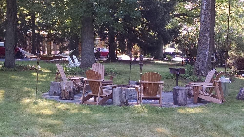 The Saugatuck Retro Resort Motel photo 25