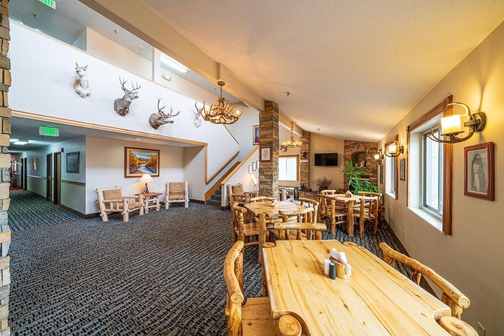 Alpine Inn & Suites photo 3
