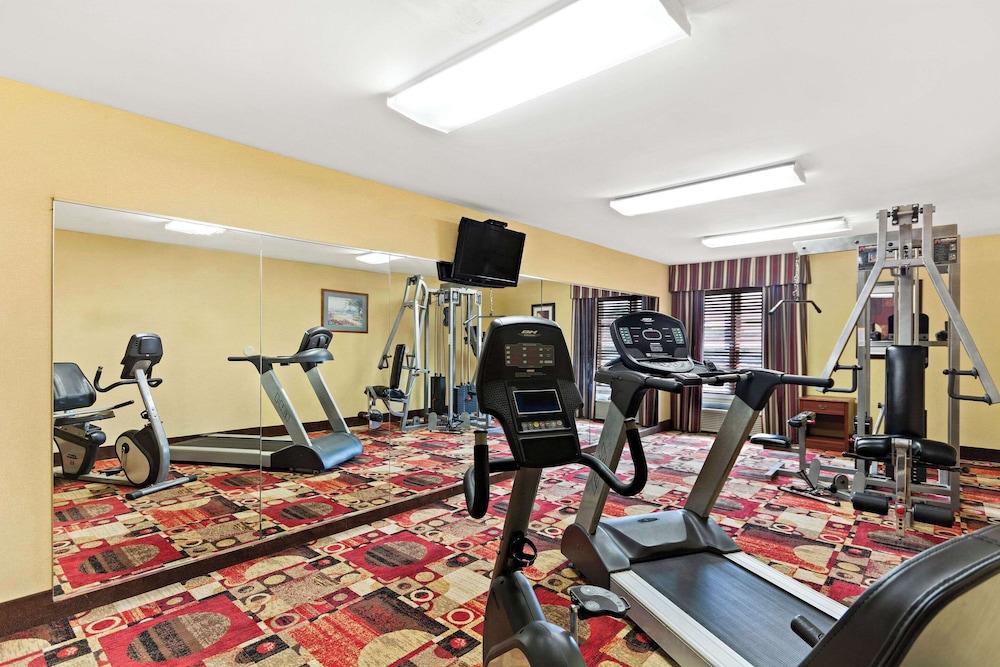 Quality Inn Dry Ridge photo 39