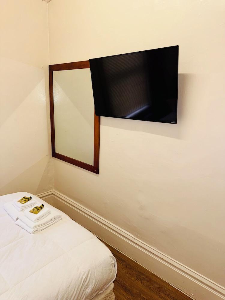 Riviera hotel photo 19