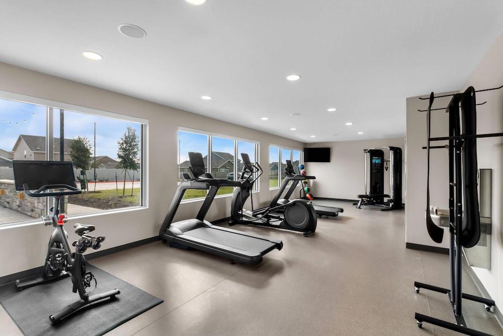 Everhome Suites Bastrop photo 16