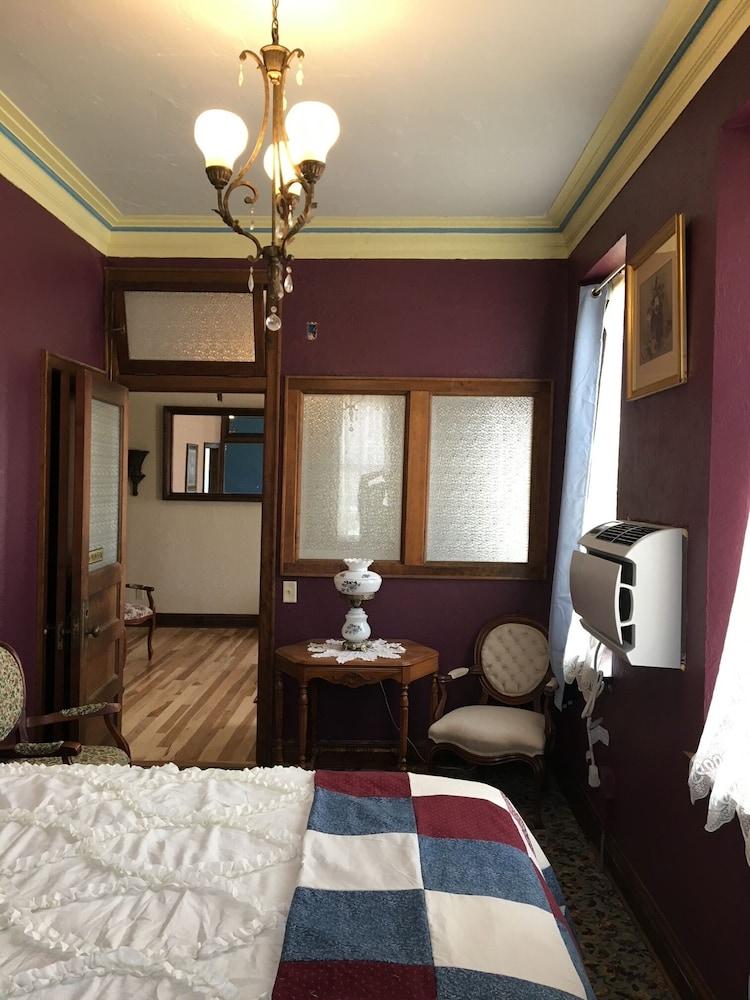 Cambridge Inn on Main photo 5
