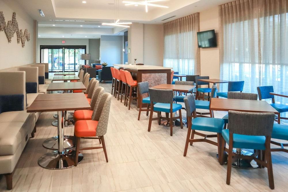 Comfort Suites Gainesville near University photo 42