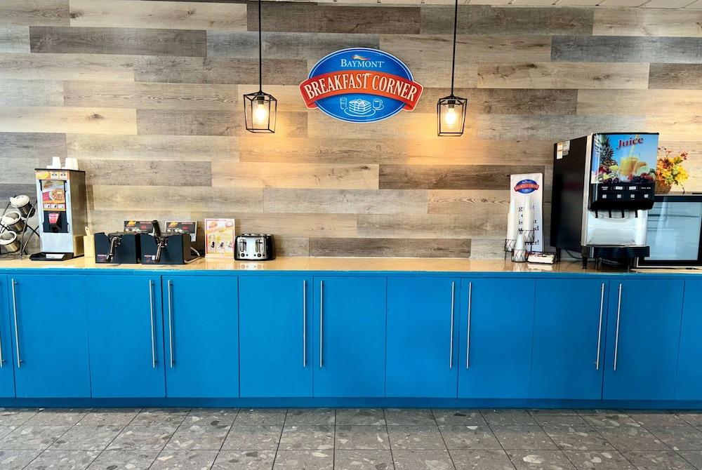 Baymont by Wyndham Keokuk photo 39