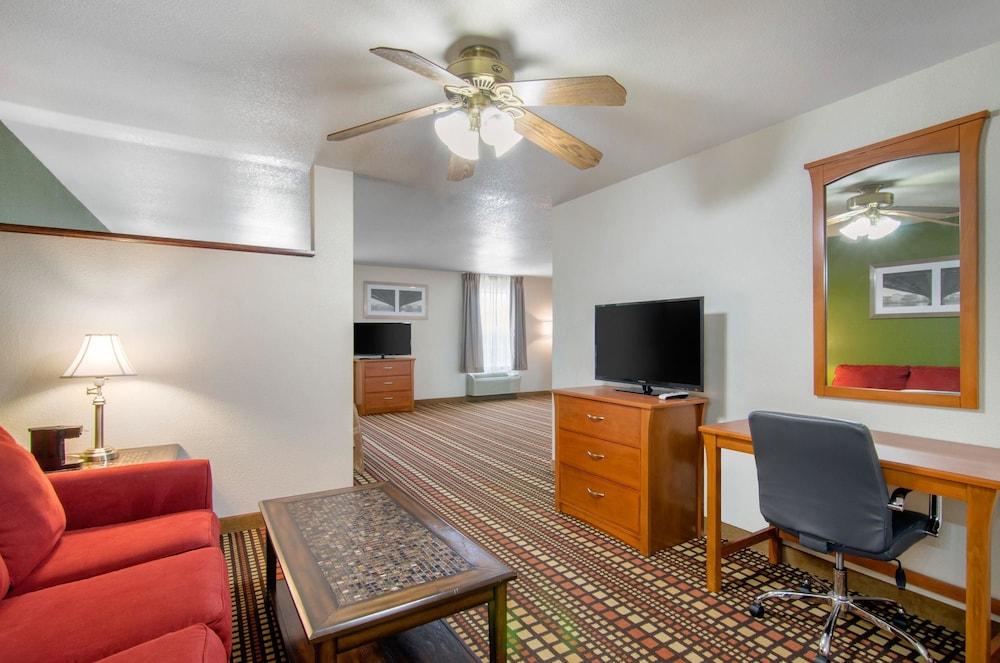 Quality Inn Kearney - Liberty photo 7