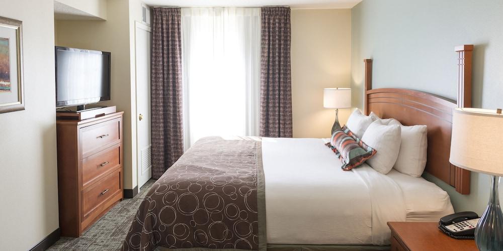 Staybridge Suites Fargo by IHG photo 49