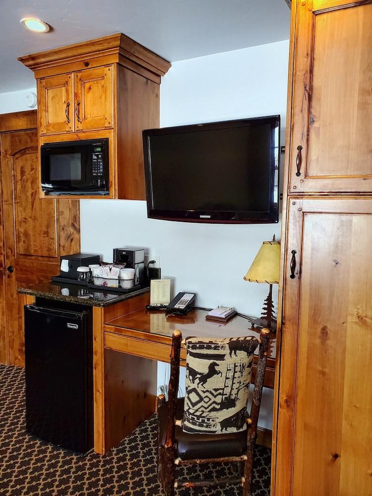 Parkway Inn of Jackson Hole photo 9