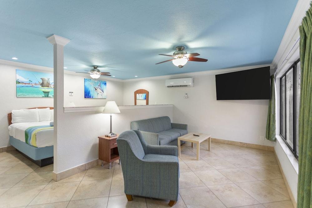 Bayview Plaza Waterfront Resort photo 44