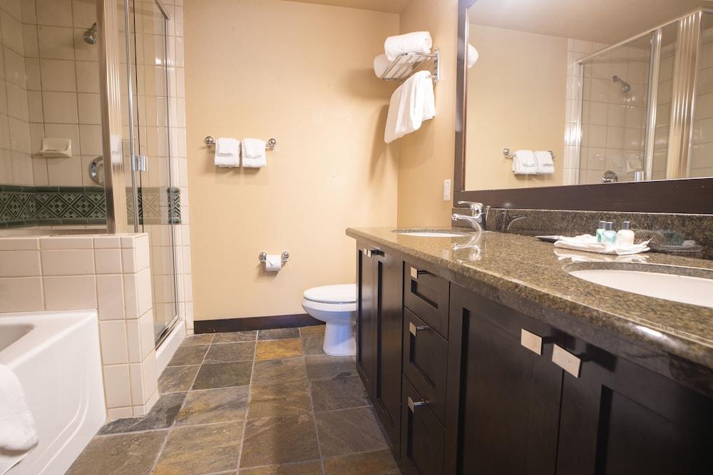 The Village at Palisades Tahoe photo 25