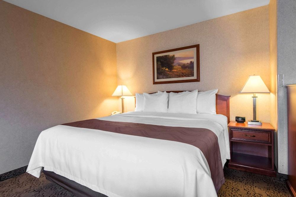 Quality Inn Burlington photo 16