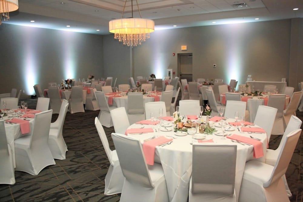 Holiday Inn Bloomington - Normal by IHG photo 13
