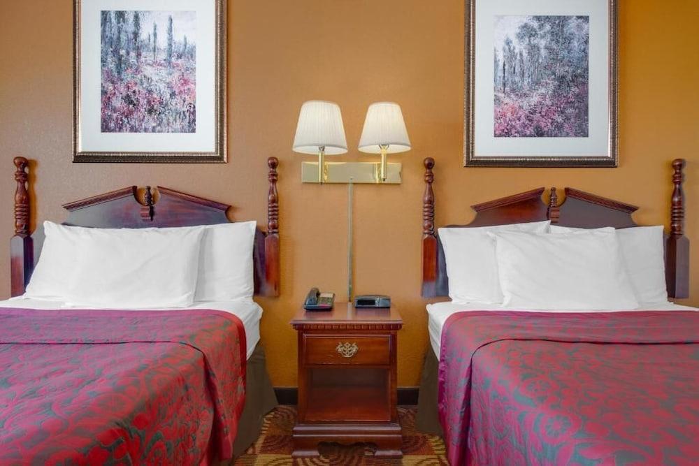 Express Inn photo 6