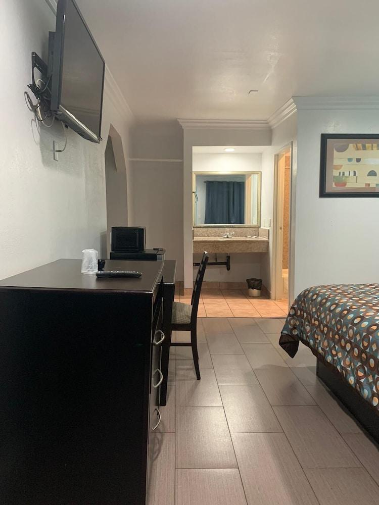 Budget Motel photo 16