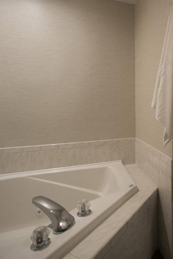 Aqua Blue Hotel photo 30